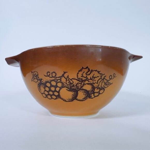 Pyrex Old Orchard 7" Cinderella Mixing Bowl 441 Fruits On Brown, Smooth, VTG - Picture 1 of 13
